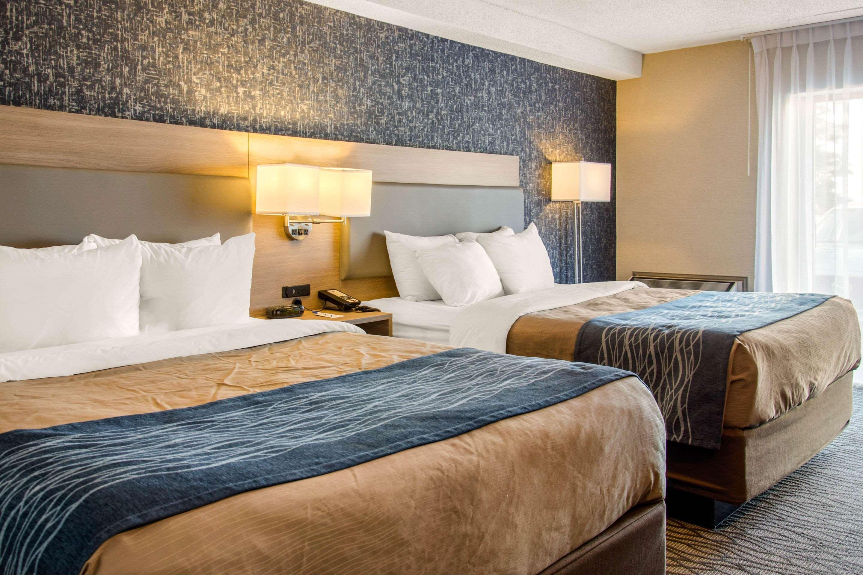 Comfort Aeroport Hotel Dorval