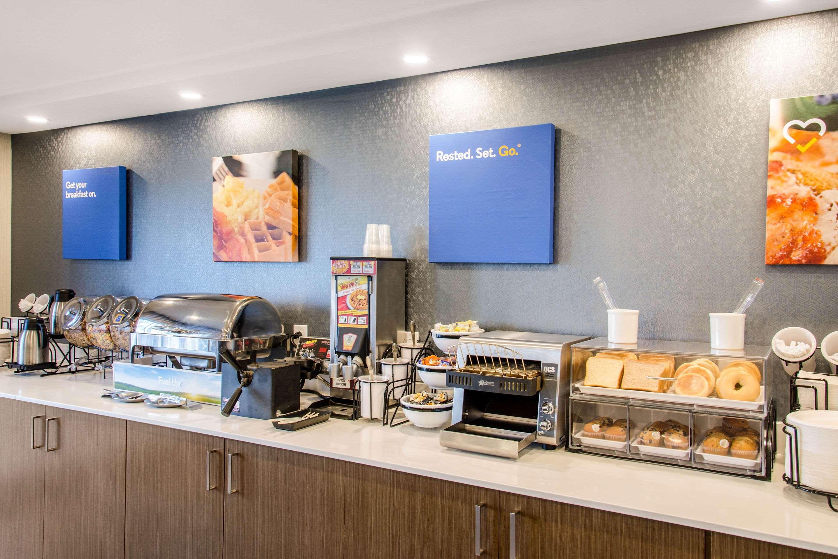 Hotel Comfort Aeroport 3*