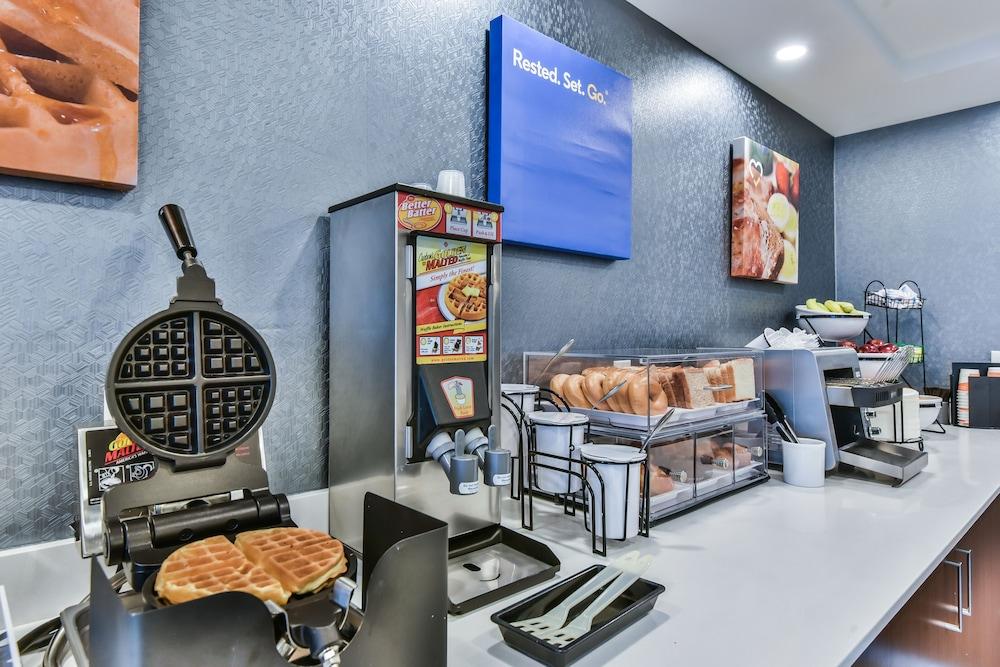 Comfort Aeroport 3* Dorval