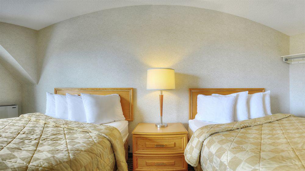 Comfort Aeroport Hotel Dorval